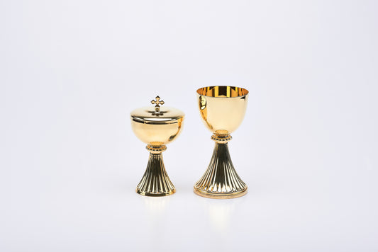 Calice e Pisside in Ottone Dorato
