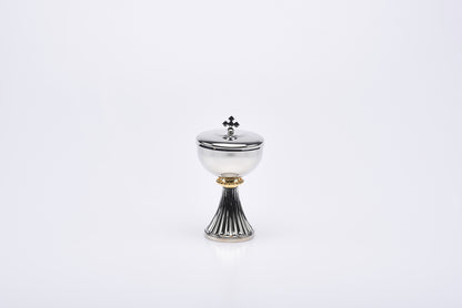 Pisside in Ottone Nichelato Coppa Dorata Altezza 15,5 Centimetri