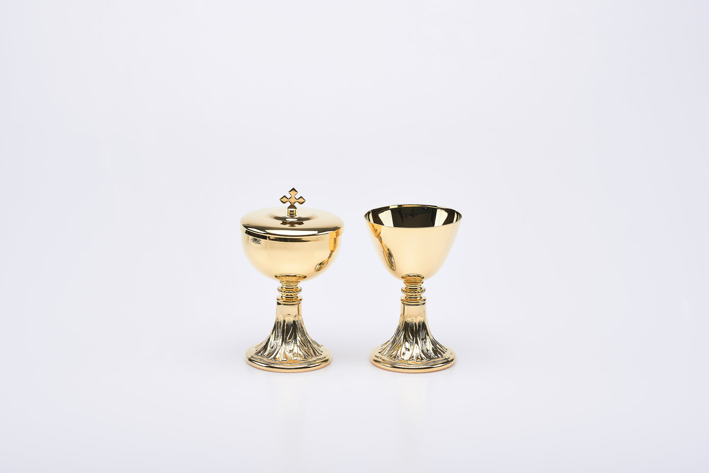Calice e Pisside in Ottone Dorato