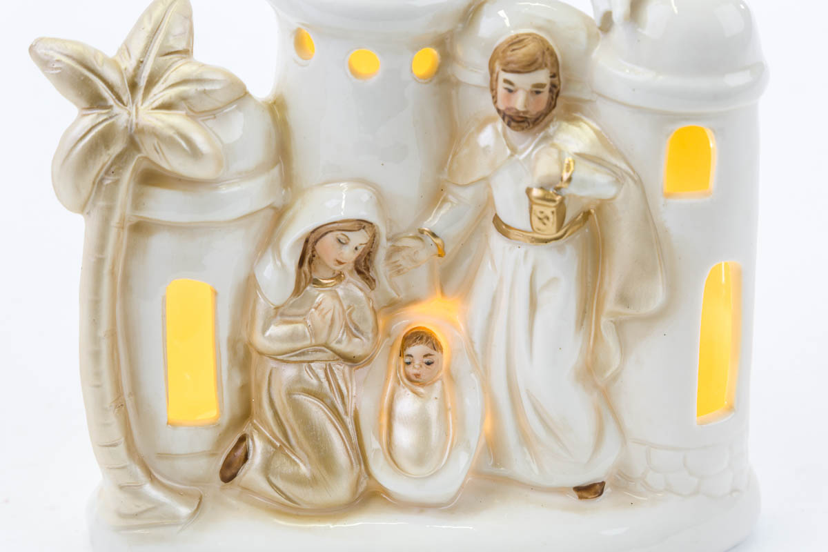 Statua Natività Paesaggio in Porcellana Colorata con Luci a Led 15,5 cm