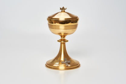 Pisside Martellata Satinata Oro con Croce Altezza 23 Centimetri